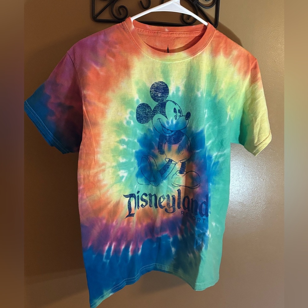 Disneyland Mickey Tie Dye T-Shirt NWOT Youth Large
